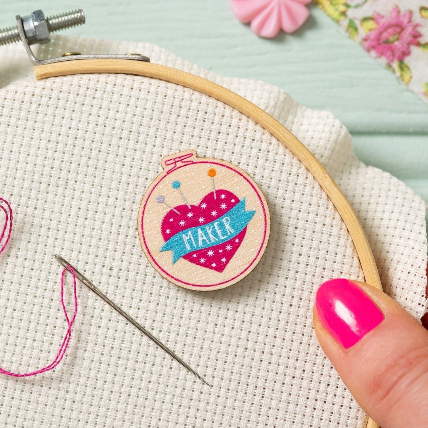 'Maker' Pincushion Magnetic Needle Minder