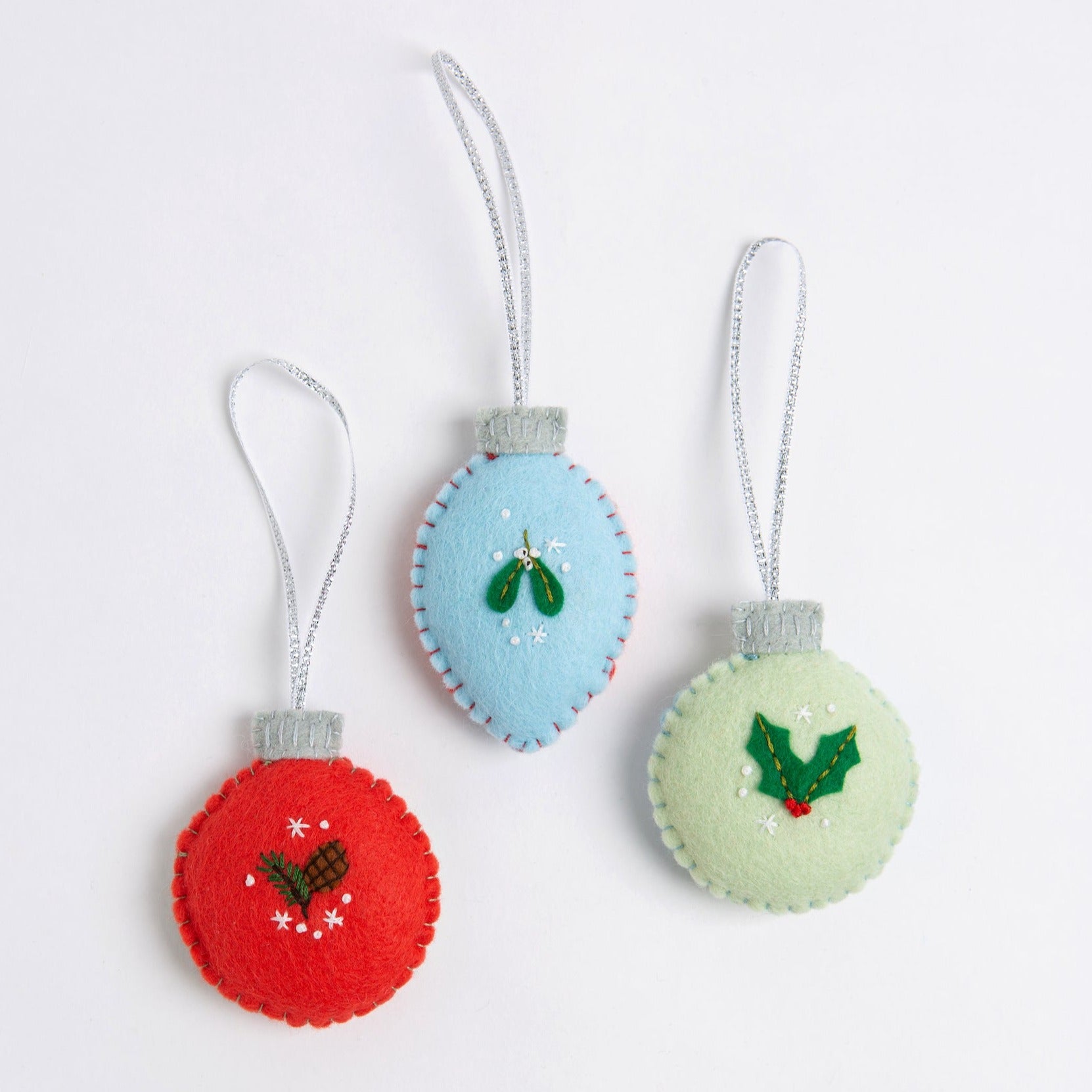 Animal Christmas Baubles Needle Felting Kit – Hawthorn Handmade