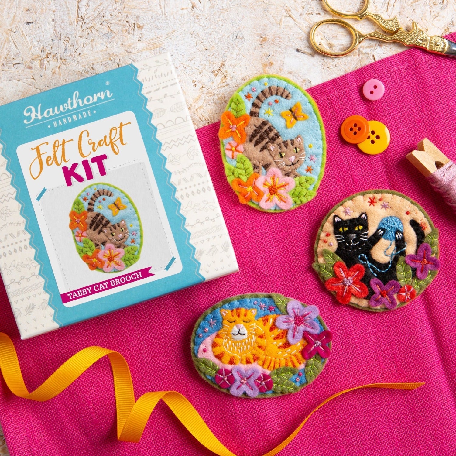 Hawthorn Handmade - Black Cat Embroidery Kit