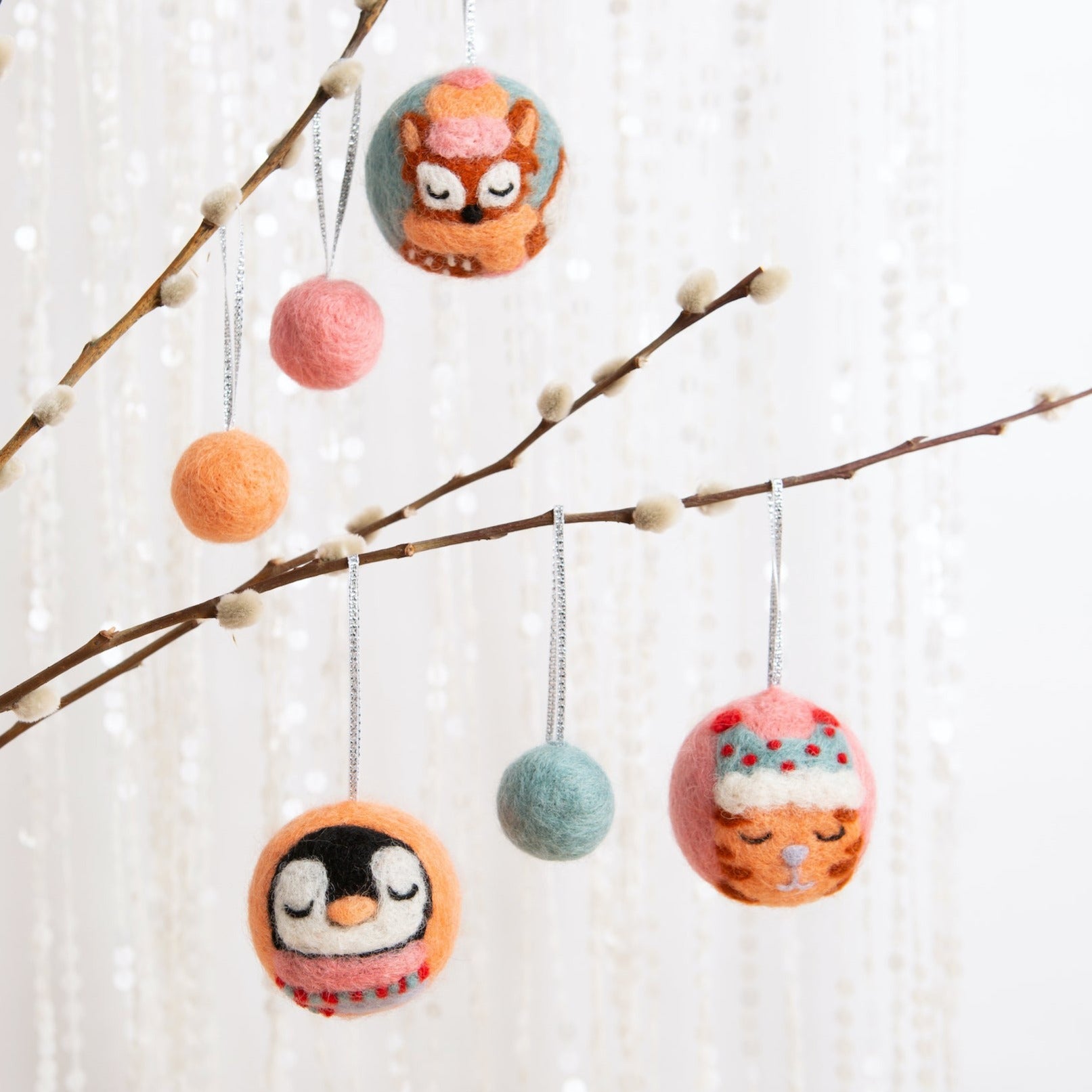 Felting christmas ornaments deals