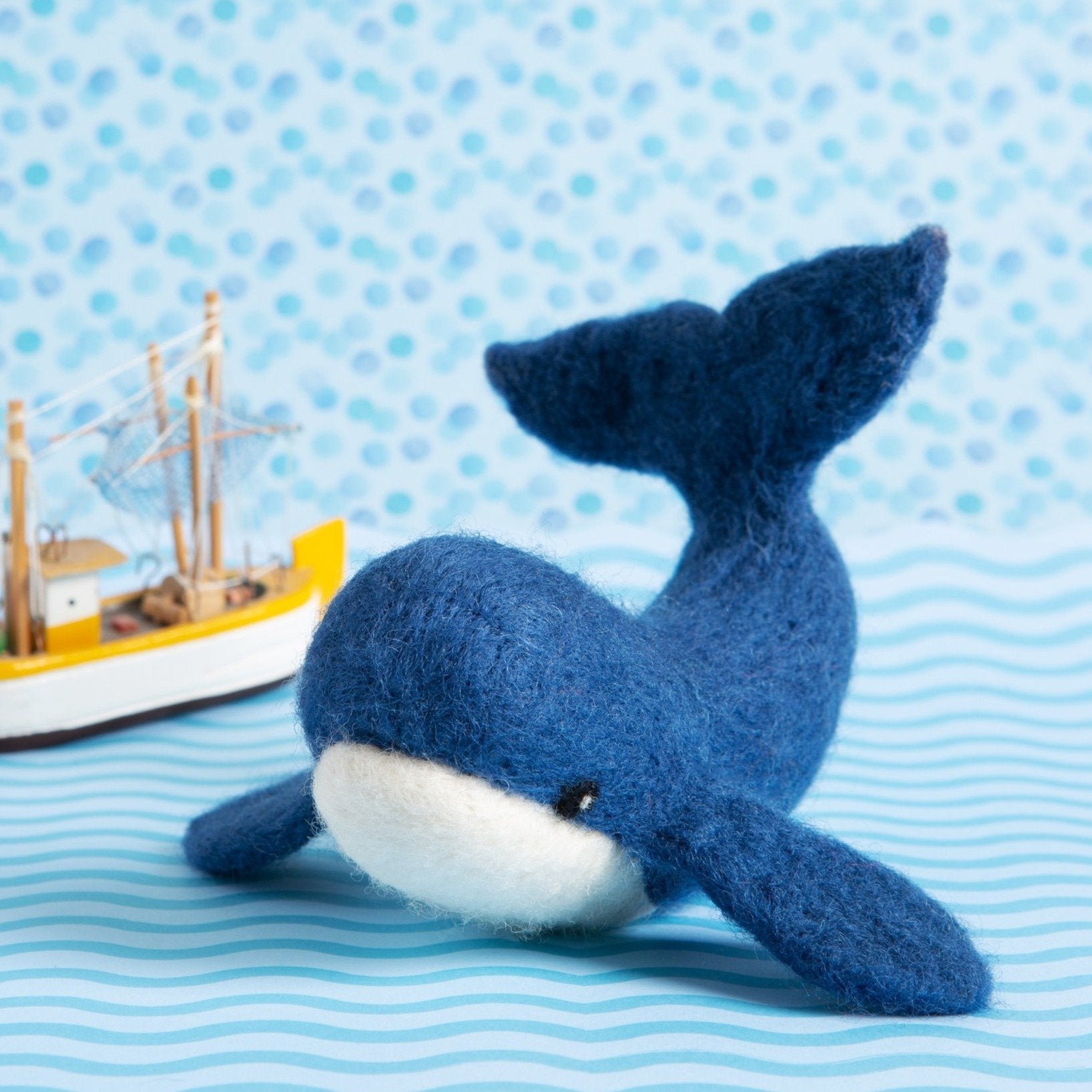 Whale Needle Felting Kit – Hawthorn Handmade